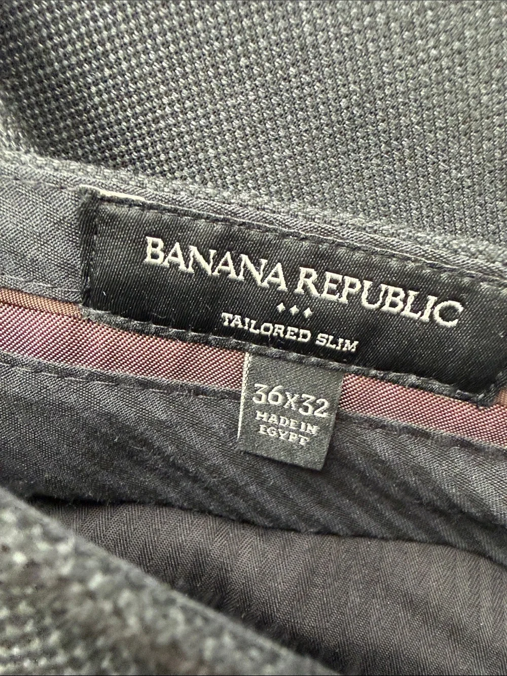 2 pc suit! Banana Republic Dark Gray Two-Button with 36x32 pants!